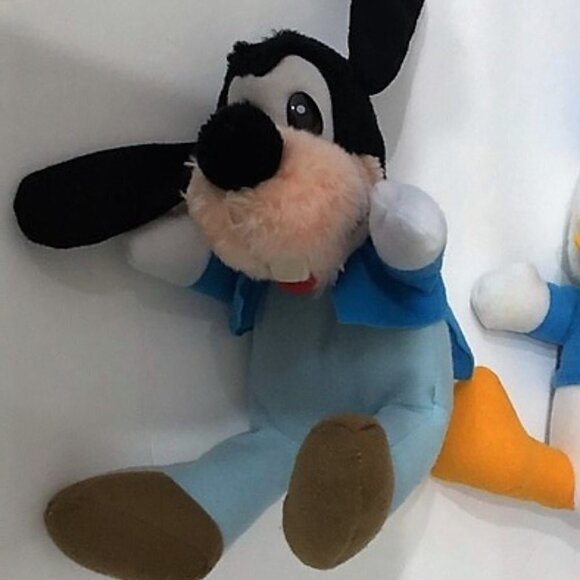 VINTAGE DISNEY MICKEY'S CHRISTMAS CAROL PLUSH 1984 - Picture 3 of 8